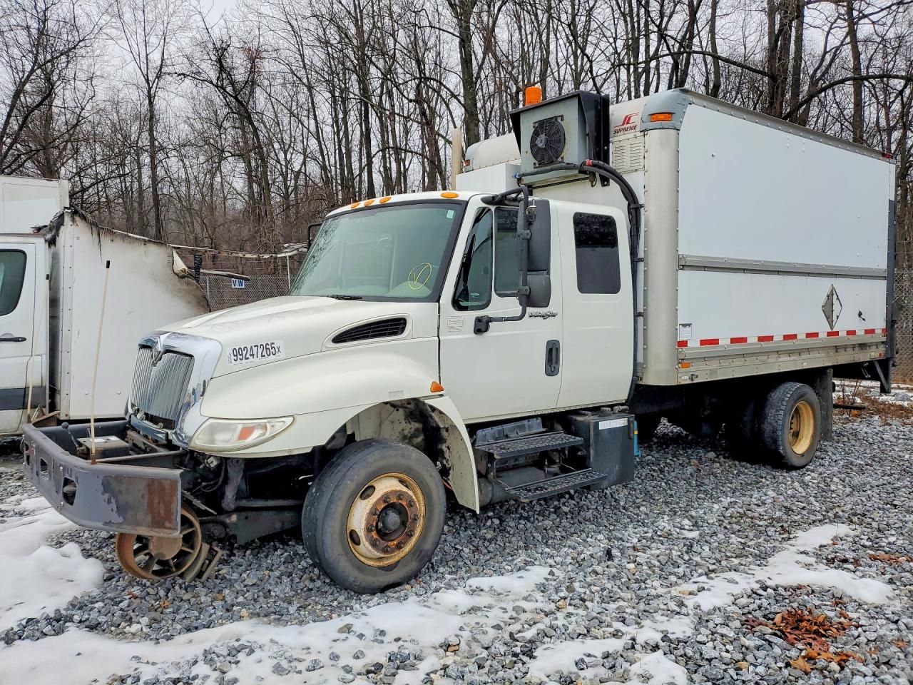 2009 International 4300 BOX Truck