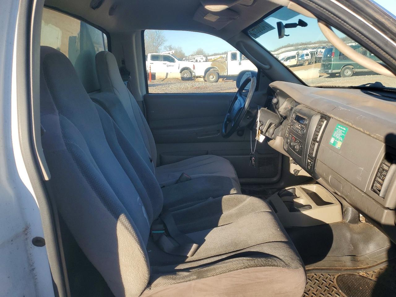 2003 Dodge Dakota SXT