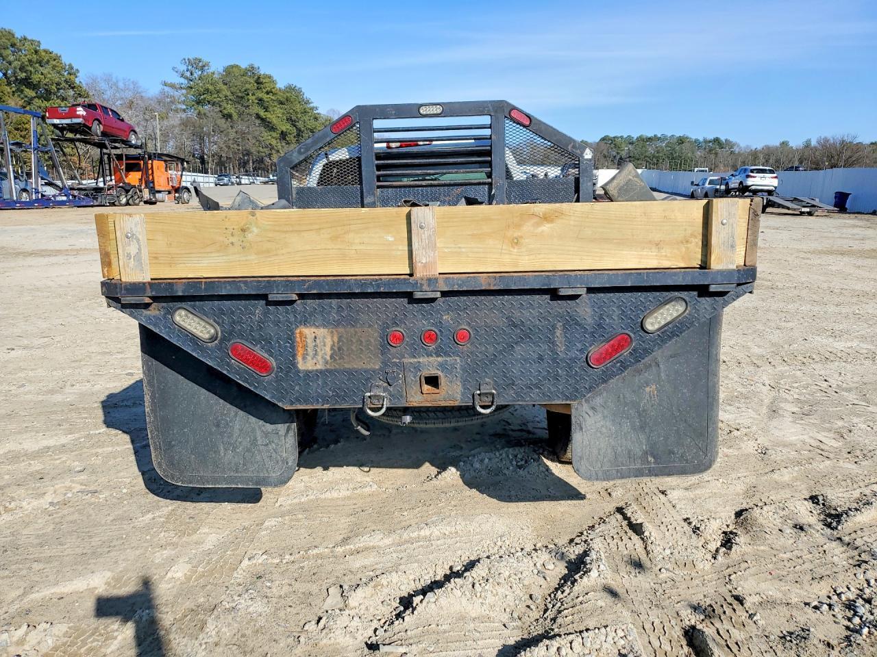 2004 Chev Rolet Silverado 3500 Flatbed Truck