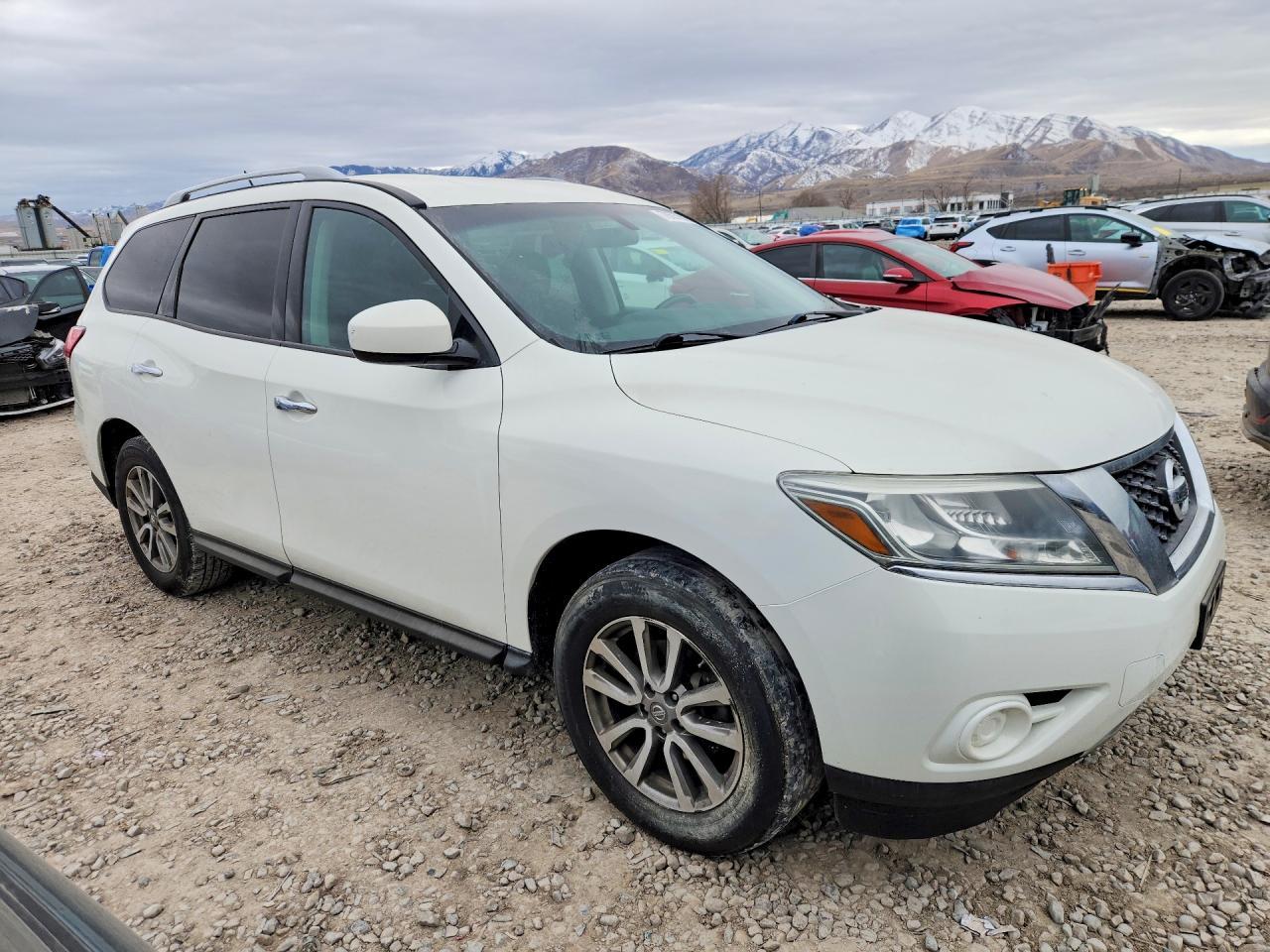 2014 Nissan Pathfinder sv