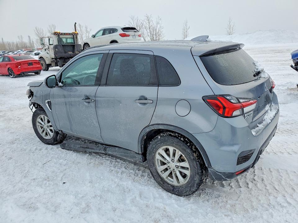 2022 Mitsubishi Rvr es