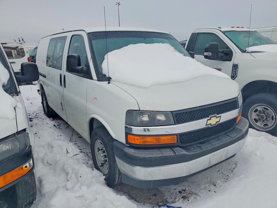 2017 Chevrolet Express G3500 Utility / Service van