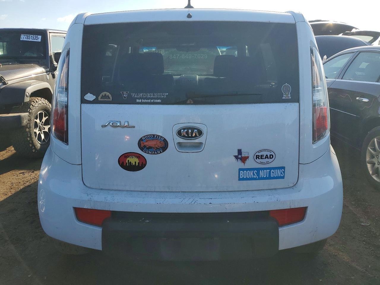 2011 KIA Soul +