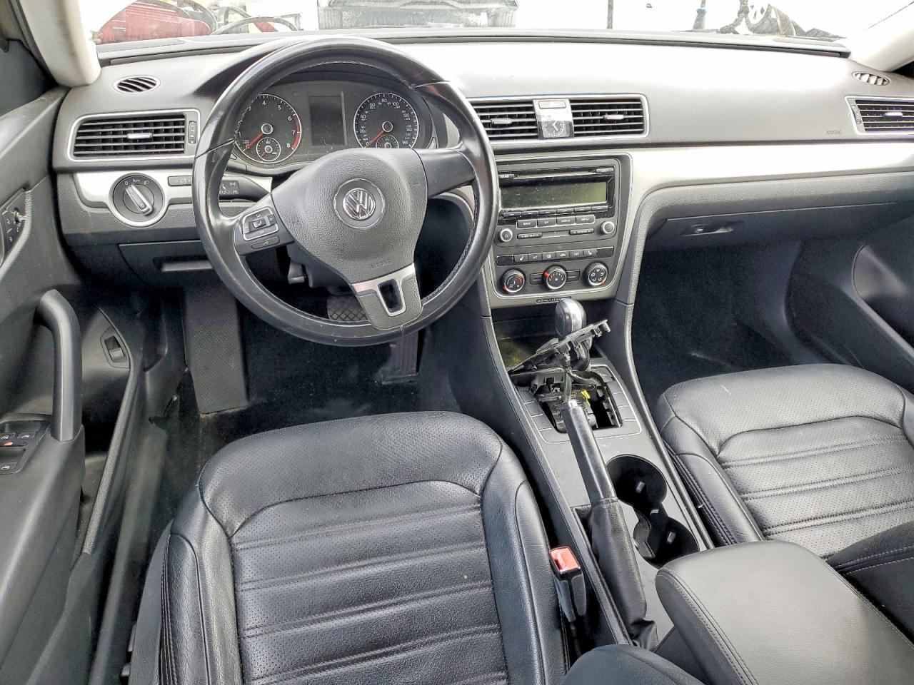 2015 Volkswagen Passat s