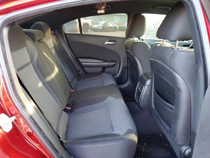 2018 Dodge Charger sxt Plus