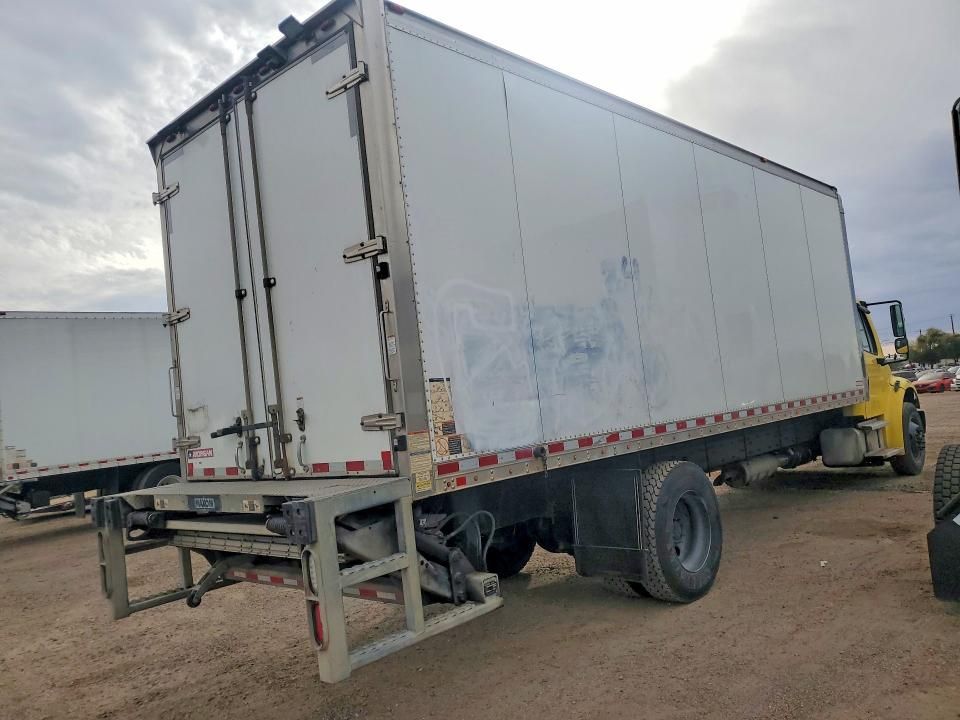2016 Freightliner Business Class M2 BOX Truck