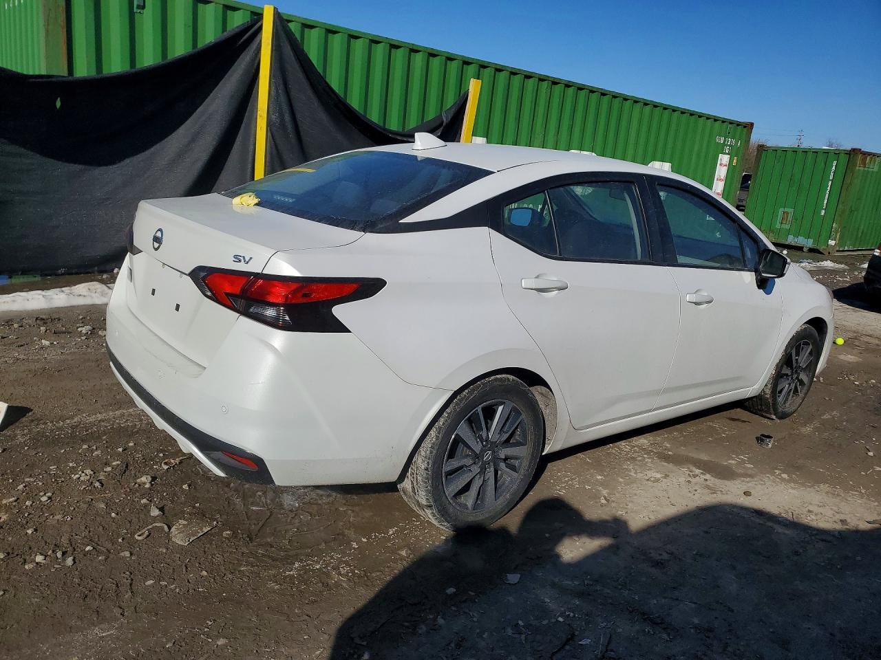 2021 Nissan Versa sv