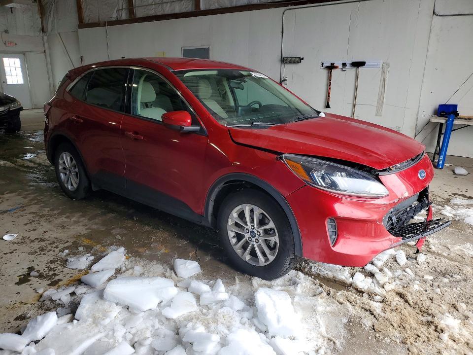 2020 Ford Escape se