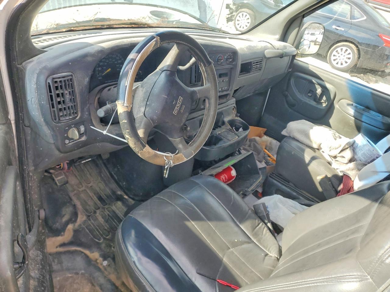 2001 GMC Savana G2500