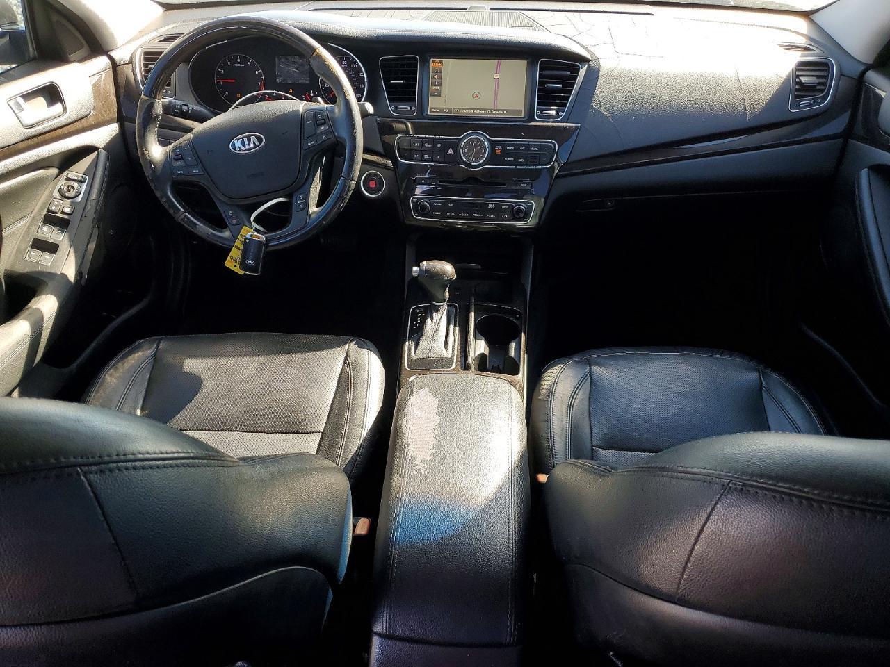 2014 KIA Cadenza Premium