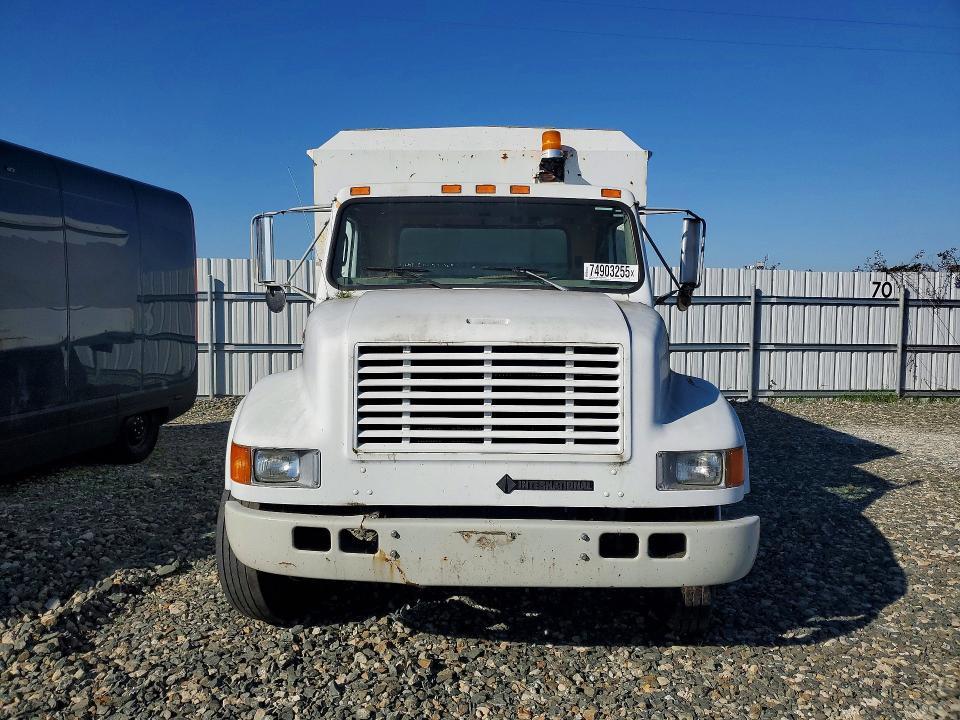 1997 International 4700 Chipper Truck