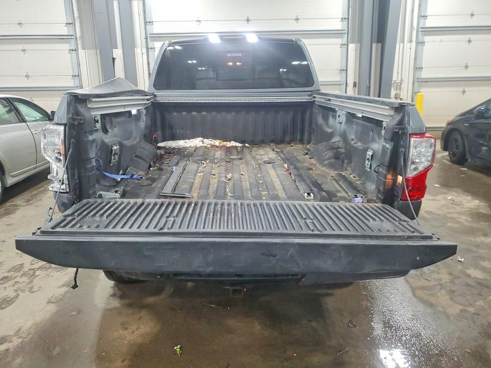 2017 Nissan Titan XD SV