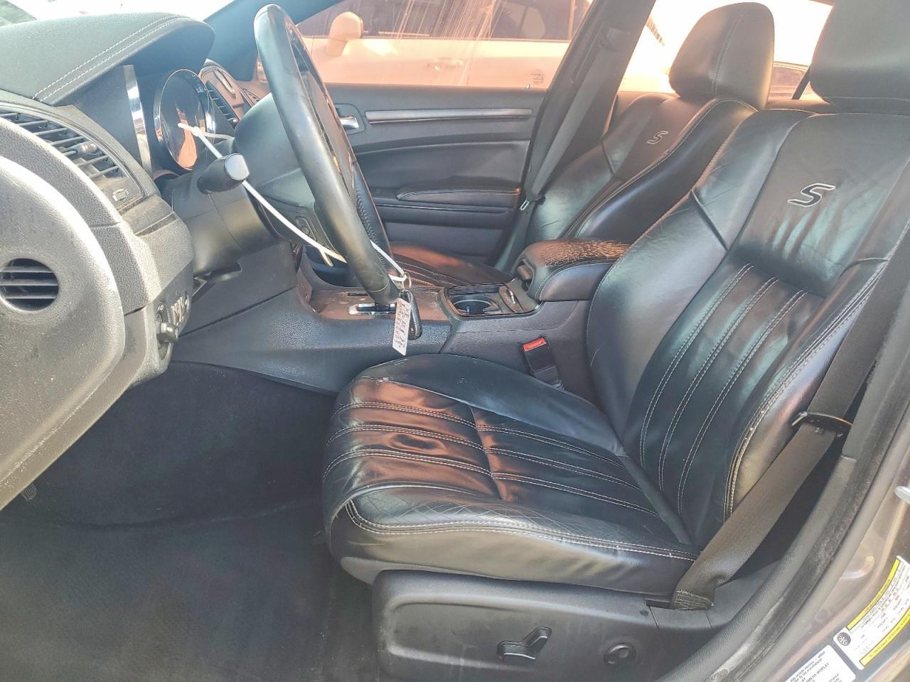2014 Chrysler 300 s