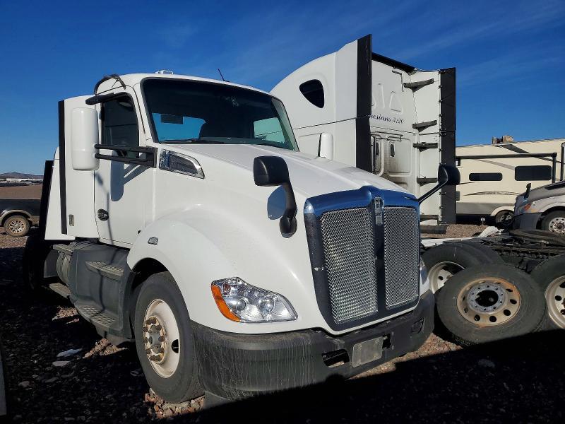 2019 Kenworth T680 Semi Truck