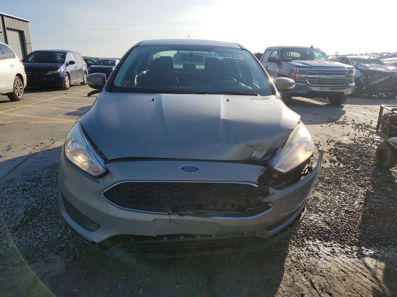 2016 Ford Focus se