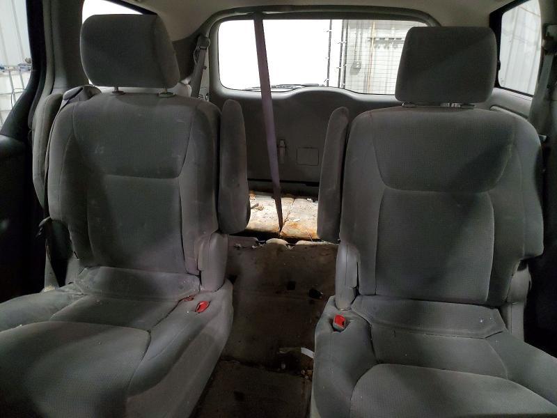2005 Toyota Sienna ce