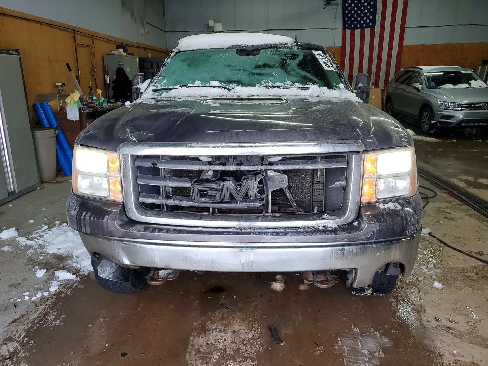 2011 GMC Sierra K1500 slt
