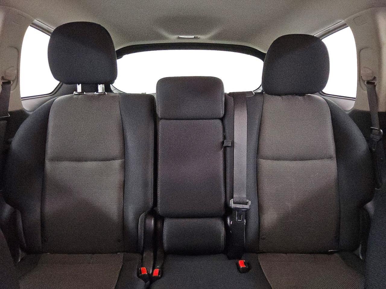 2017 Nissan Pathfinder sv