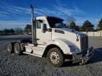 2017 Kenworth T880 Semi Truck