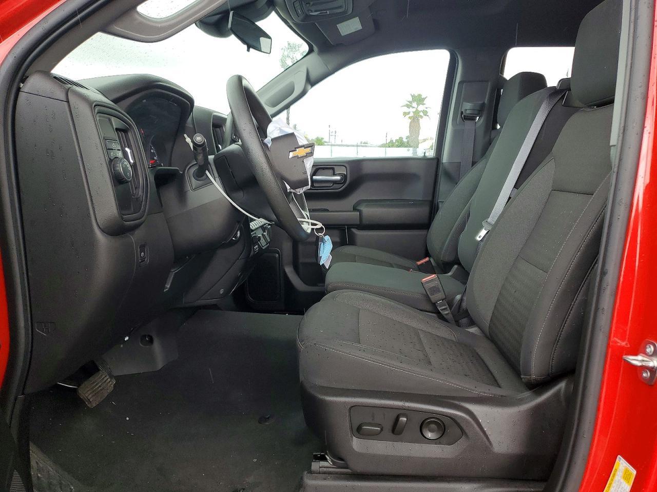 2024 Chevrolet Silverado C1500 Custom