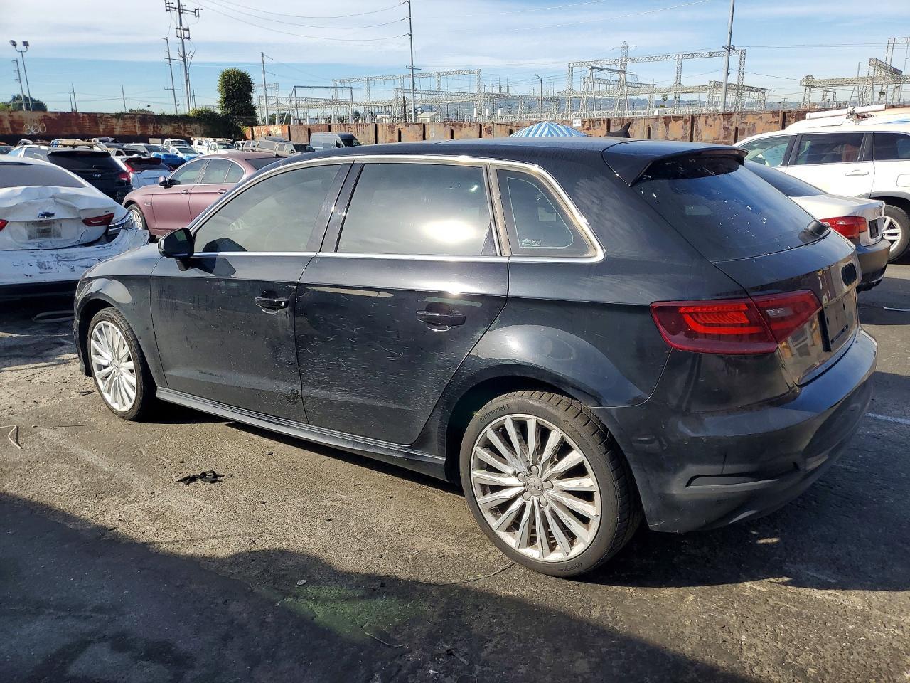 2016 Audi A3 E-tron Premium Plus