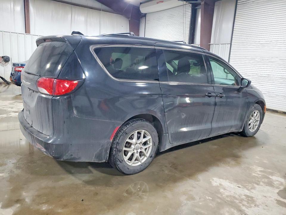 2020 Chrysler Voyager lxi