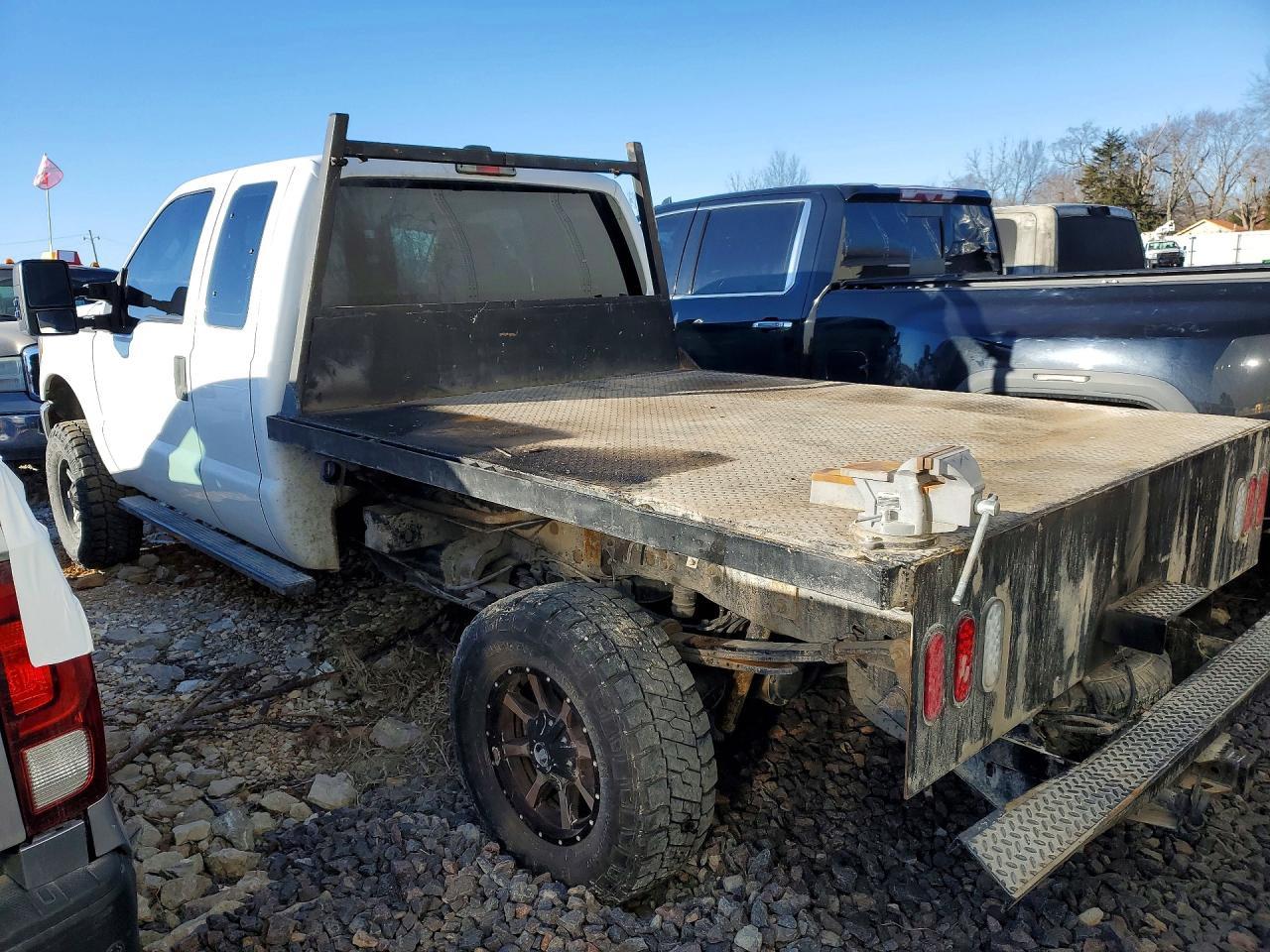 2015 Ford F250 Super Duty Flatbed Truck