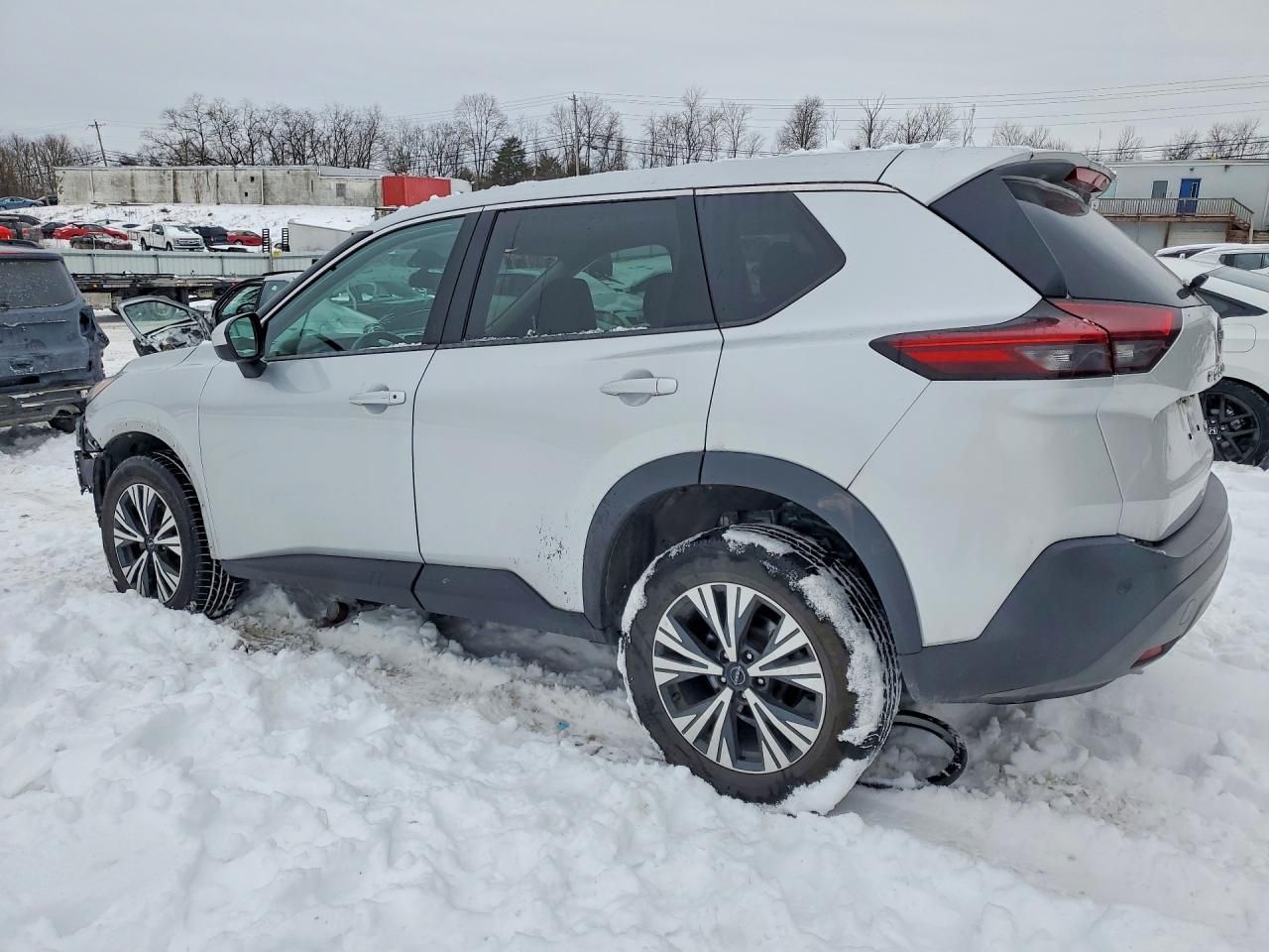 2023 Nissan Rogue sv