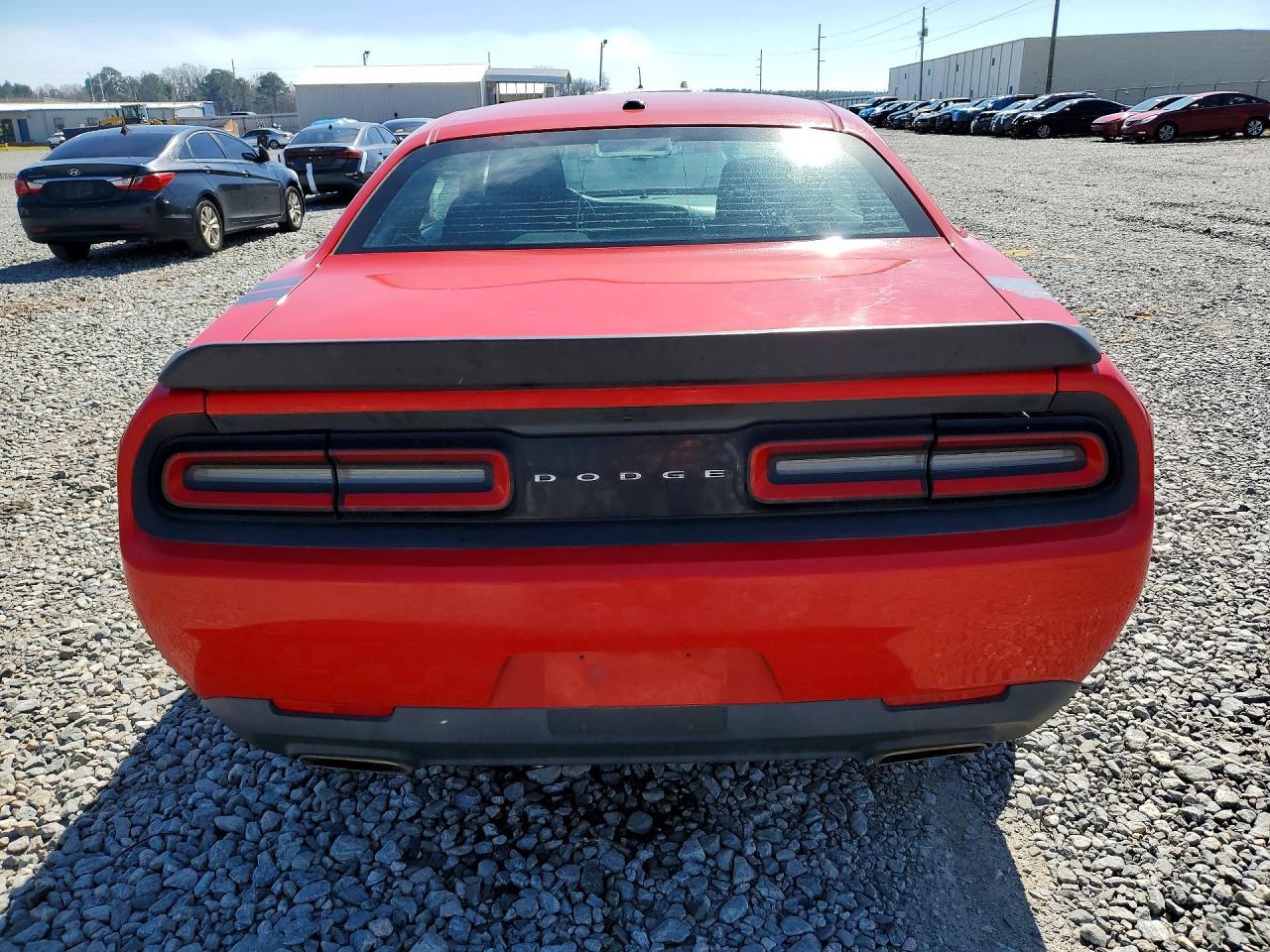 2016 Dodge Challenger sxt