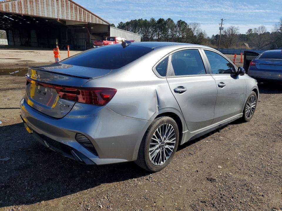 2023 KIA Forte gt Line
