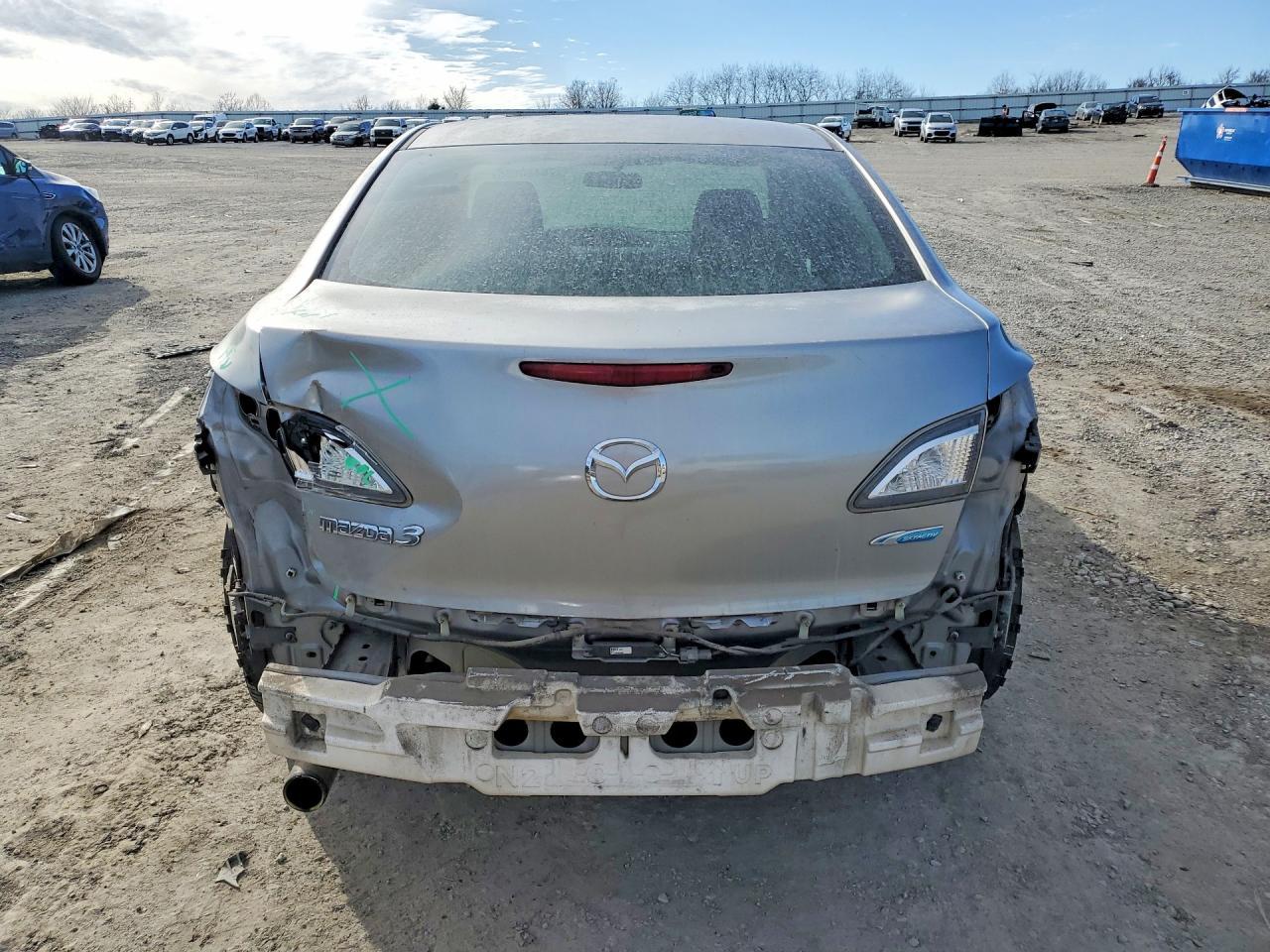 2013 Mazda 3 I
