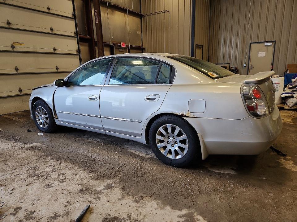 2005 Nissan Altima s