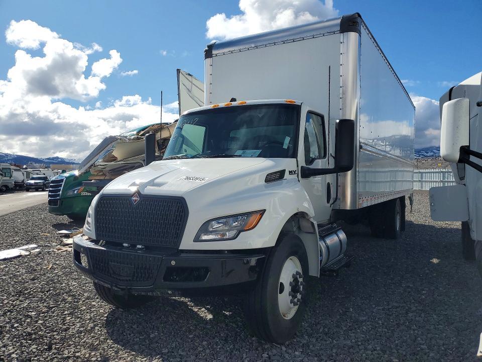 2025 International Mv607 box Truck