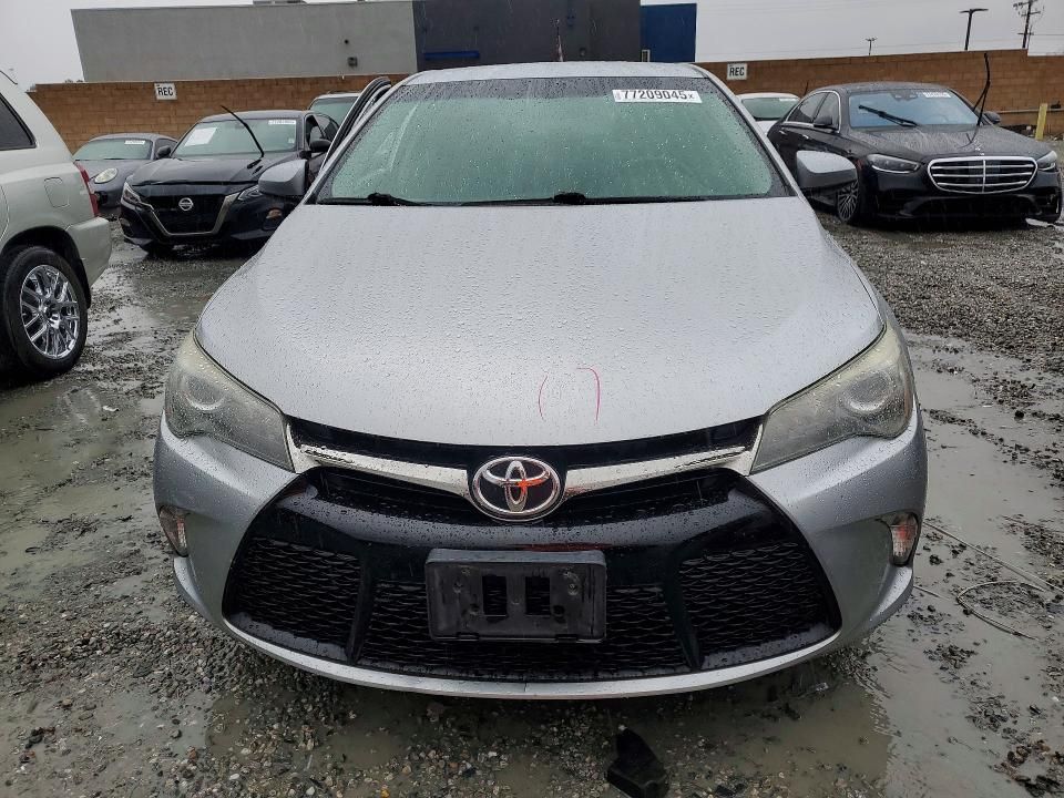 2015 Toyota Camry le