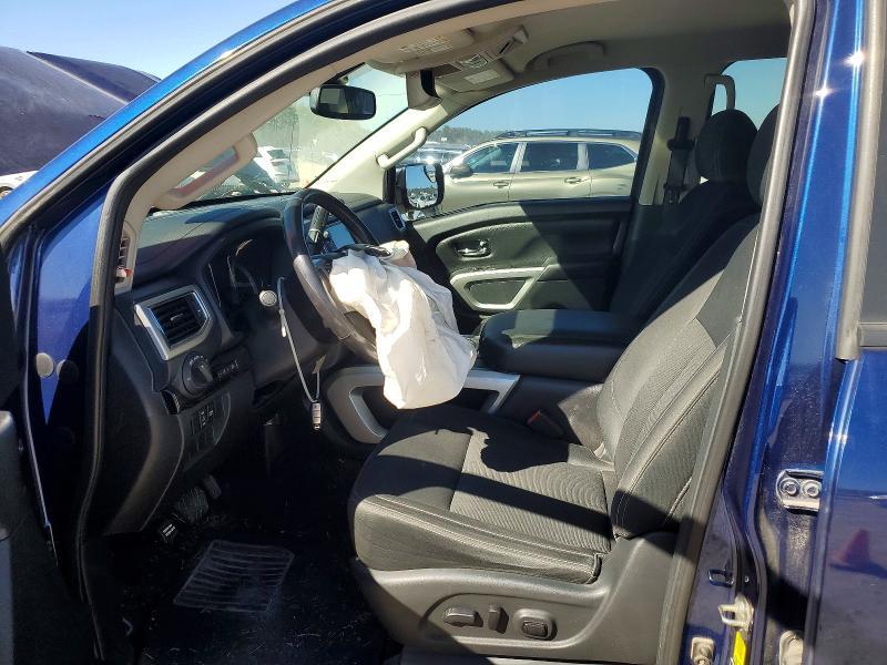 2018 Nissan Titan SV