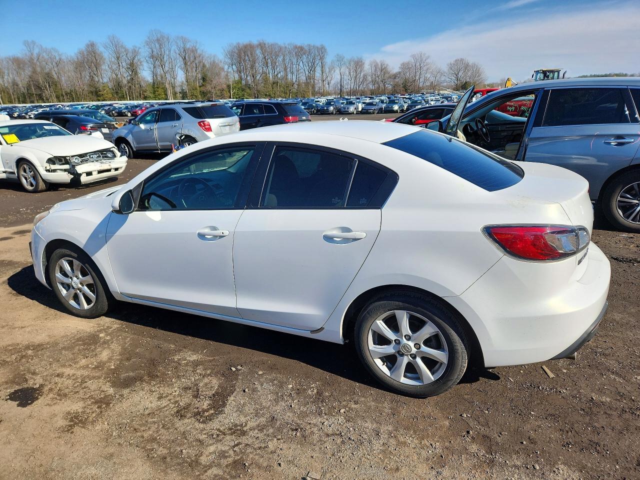 2010 Mazda 3 I