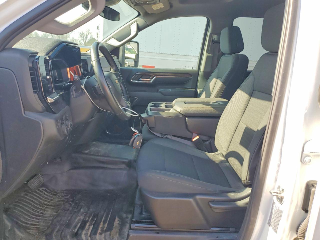 2024 Chevrolet Silverado HD Flatbed Truck