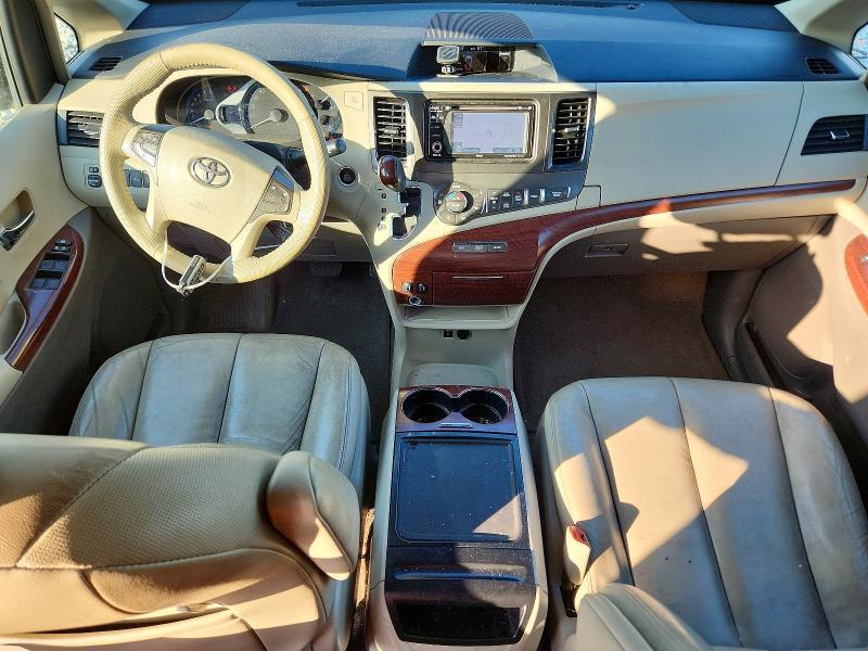 2014 Toyota Sienna xle