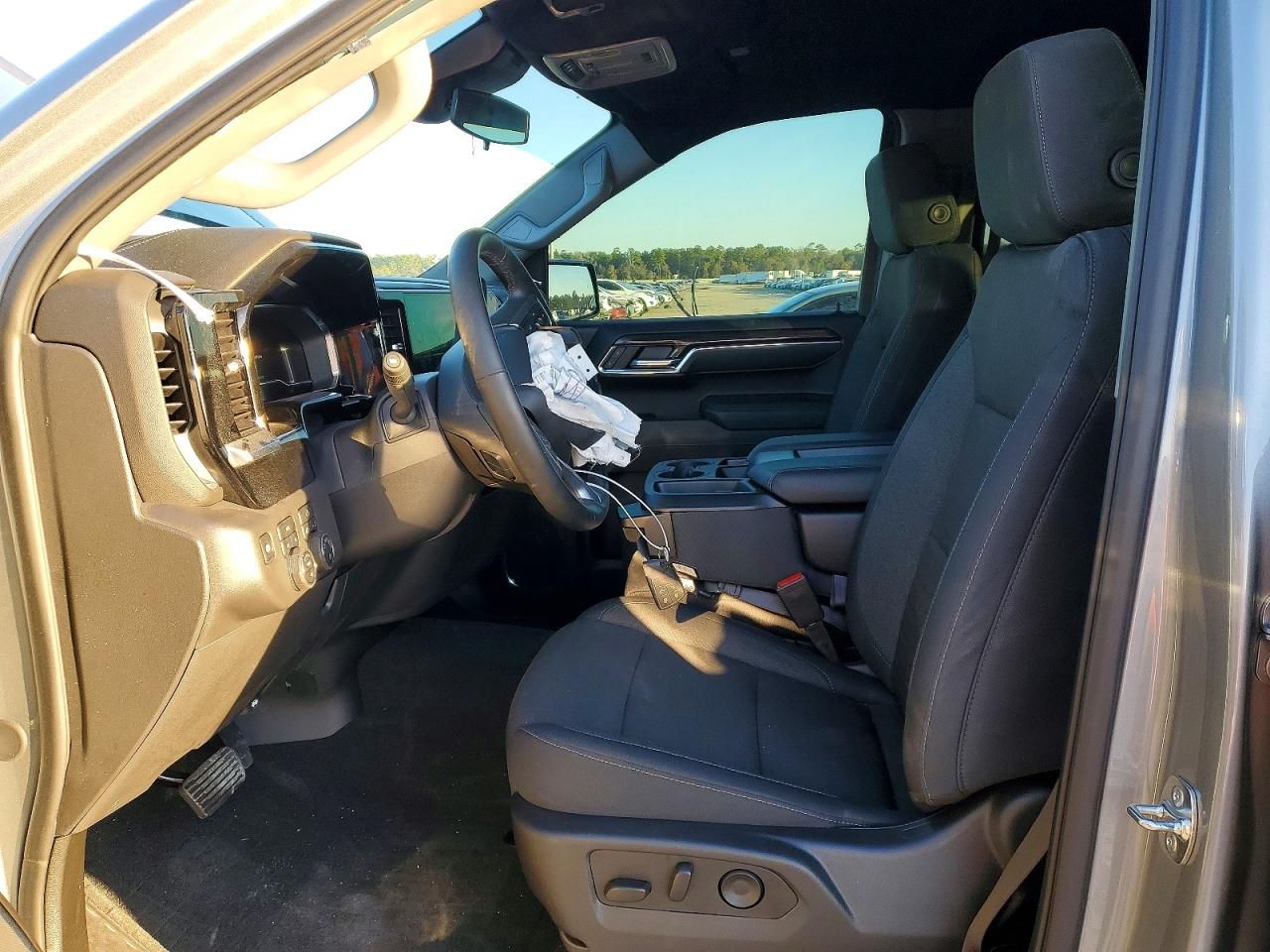 2025 Chevrolet Silverado K1500 lt