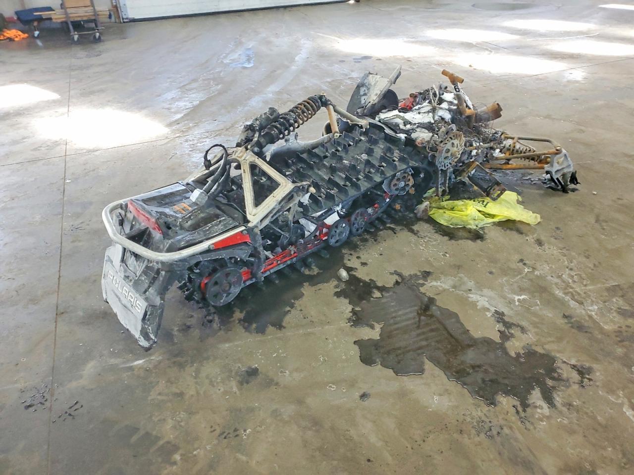 2015 Polaris 2015 POL Aness King