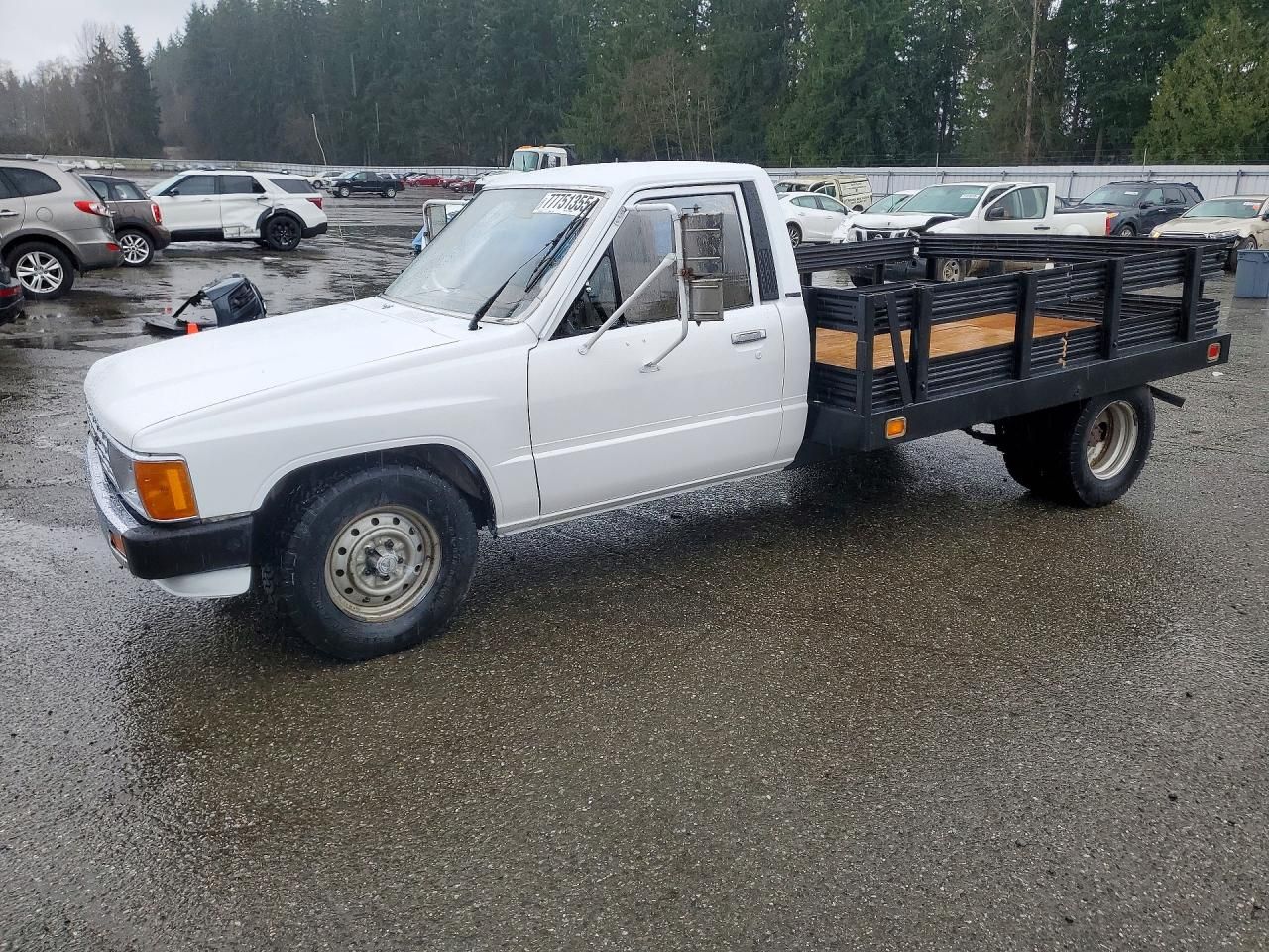 1984 Toyota Pickup Commercial / Camper RN55