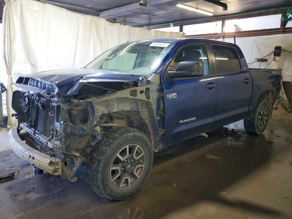 2015 Toyota Tundra SR5