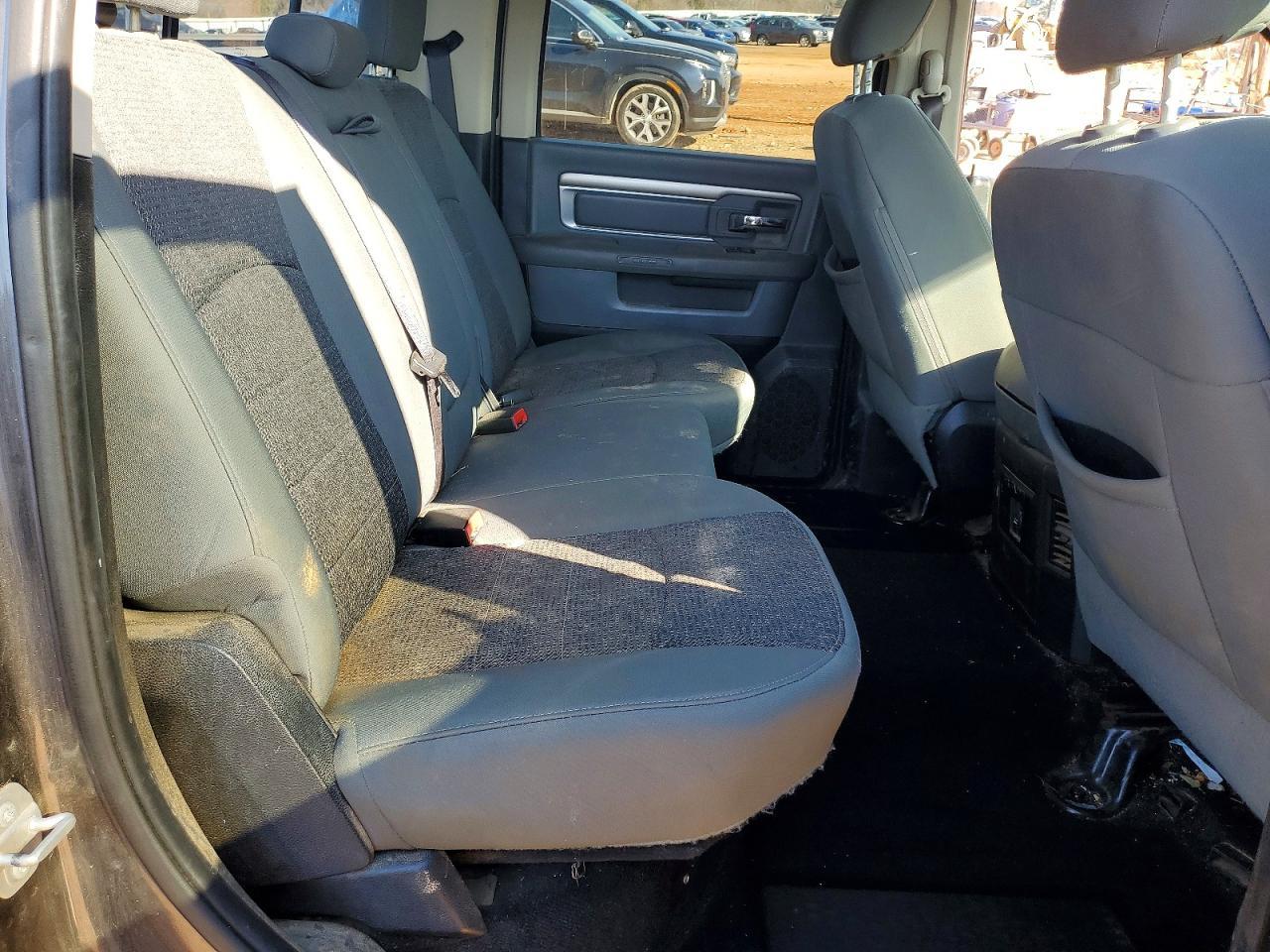 2016 Dodge RAM 1500 SLT