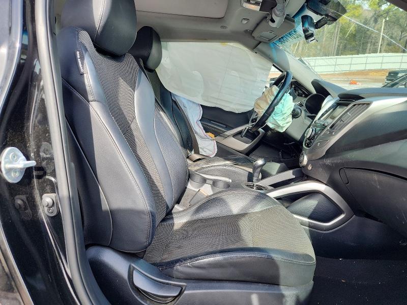 2013 Hyundai Veloster Base