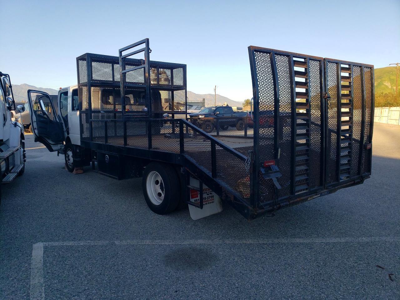 2020 Isuzu NPR HD Crew Cab Flatbed Truck