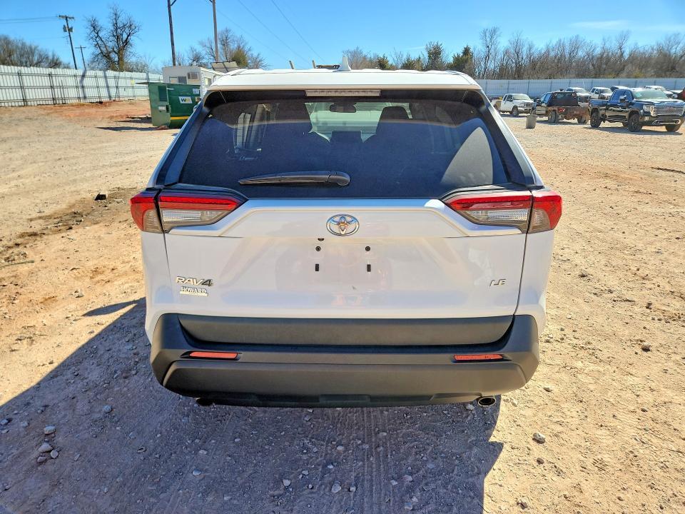 2023 Toyota Rav4 le