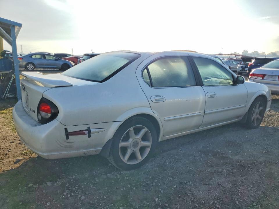 2001 Niss Maxima gxe