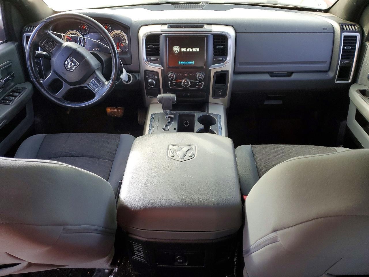 2013 Dodge RAM 1500 SLT