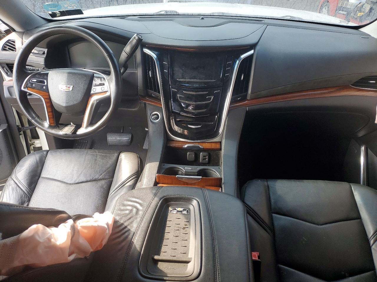 2015 Cadillac Escalade Luxury