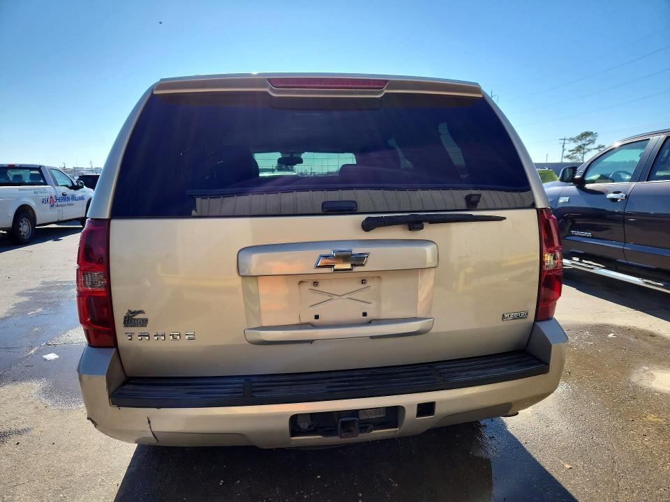 2011 Chevrolet Tahoe C1500 ls